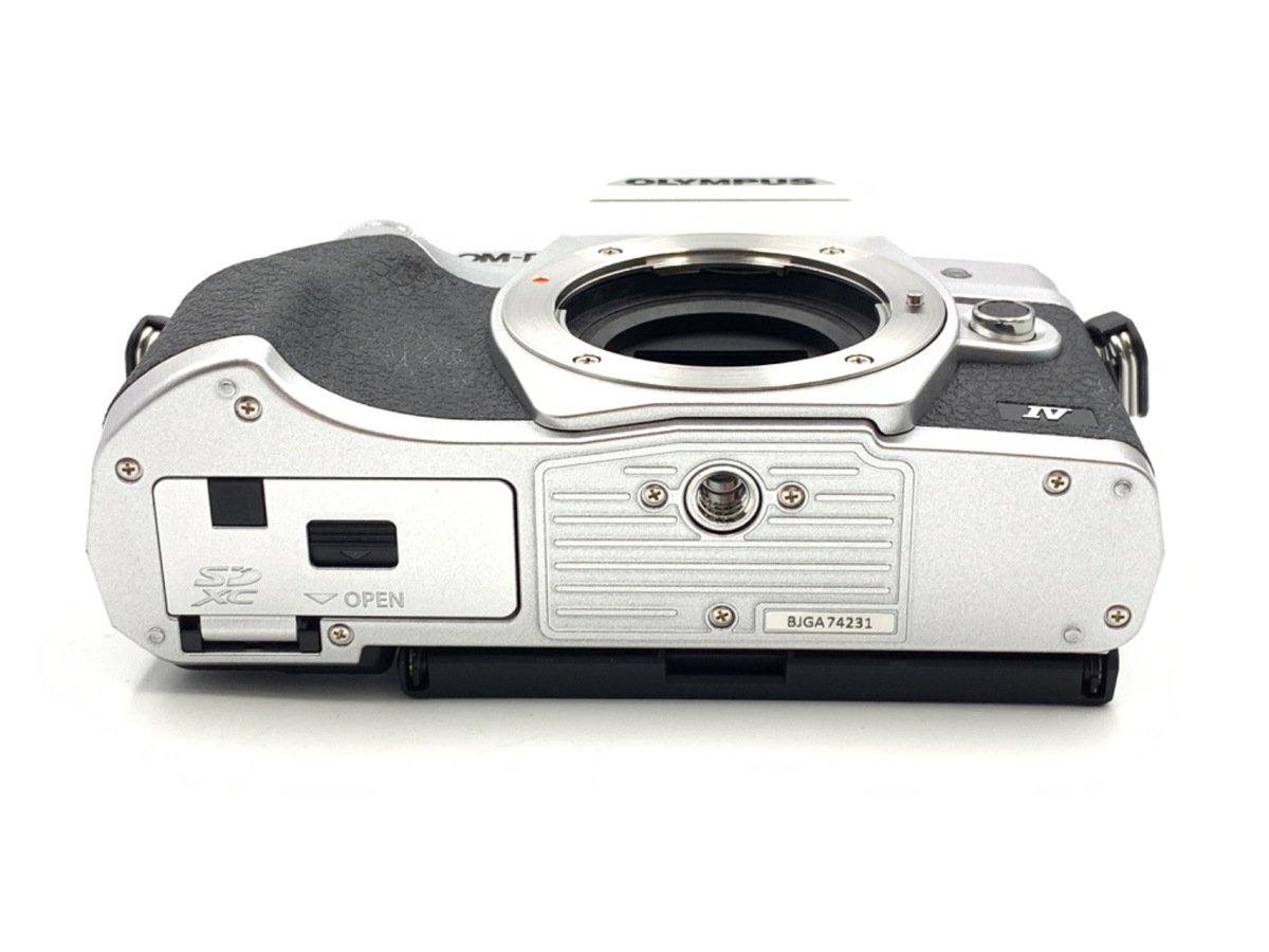 【中古】オリンパス OM-D E-M10 MarkIV ボディ シルバー