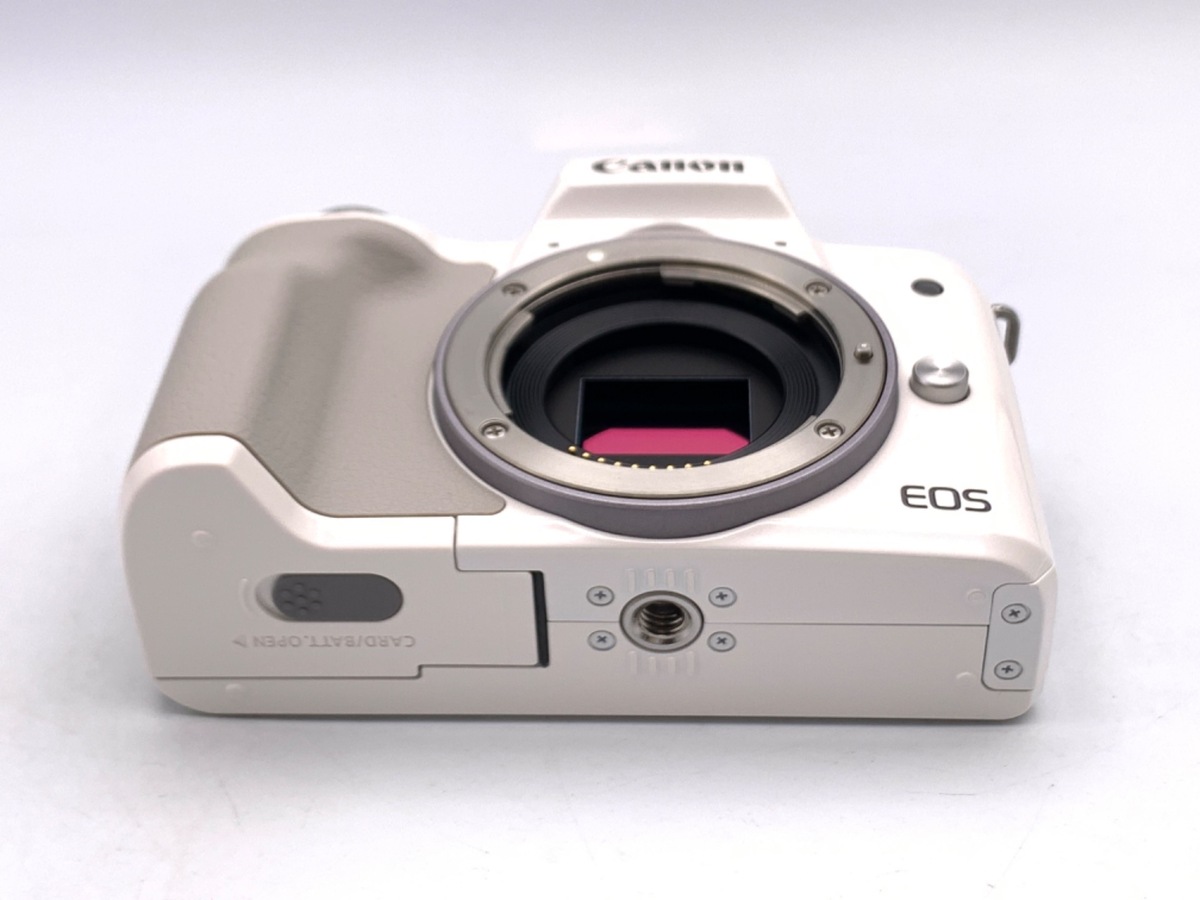 【中古】キヤノン EOS Kiss M ボディ ホワイト