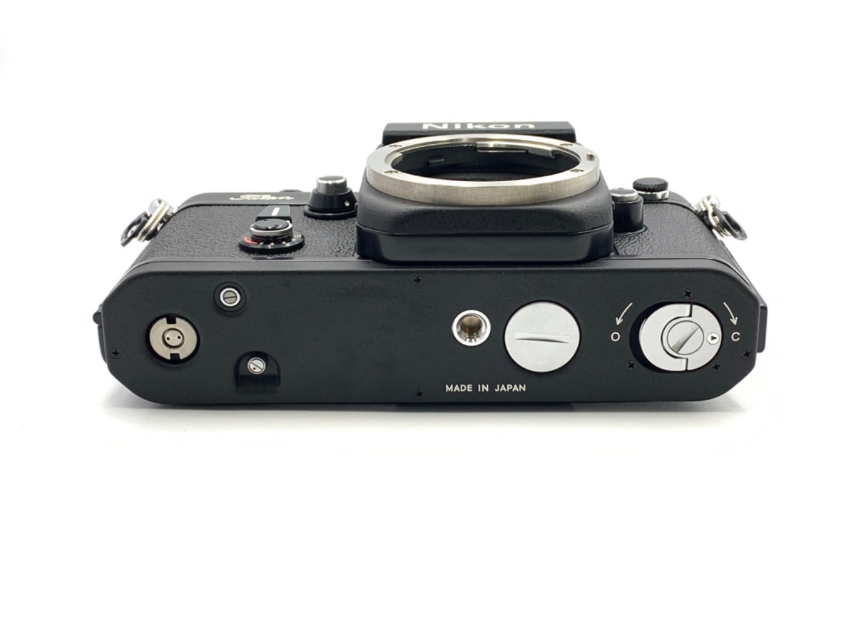 【中古】ニコン F2チタン ボディ (Titan ネーム入り)