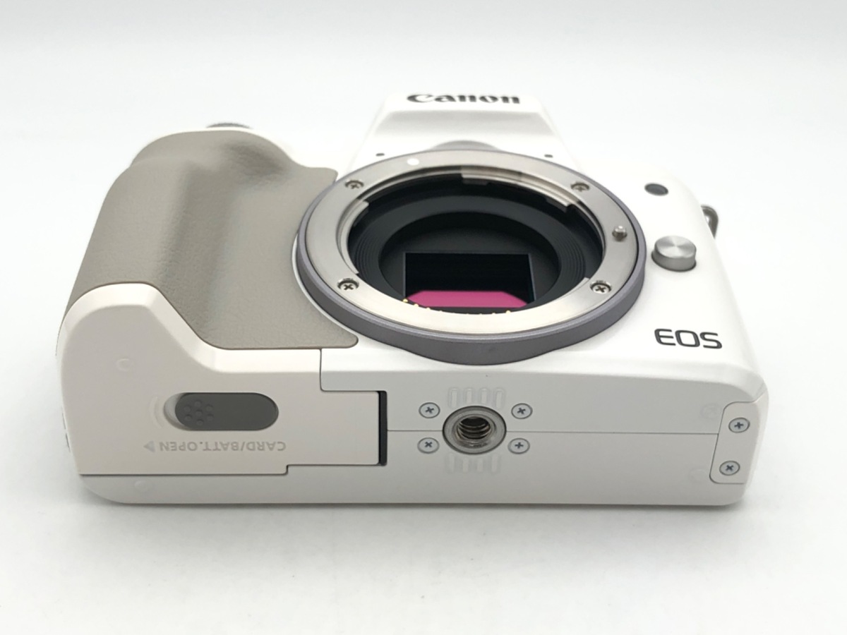【中古】キヤノン EOS Kiss M ボディ ホワイト