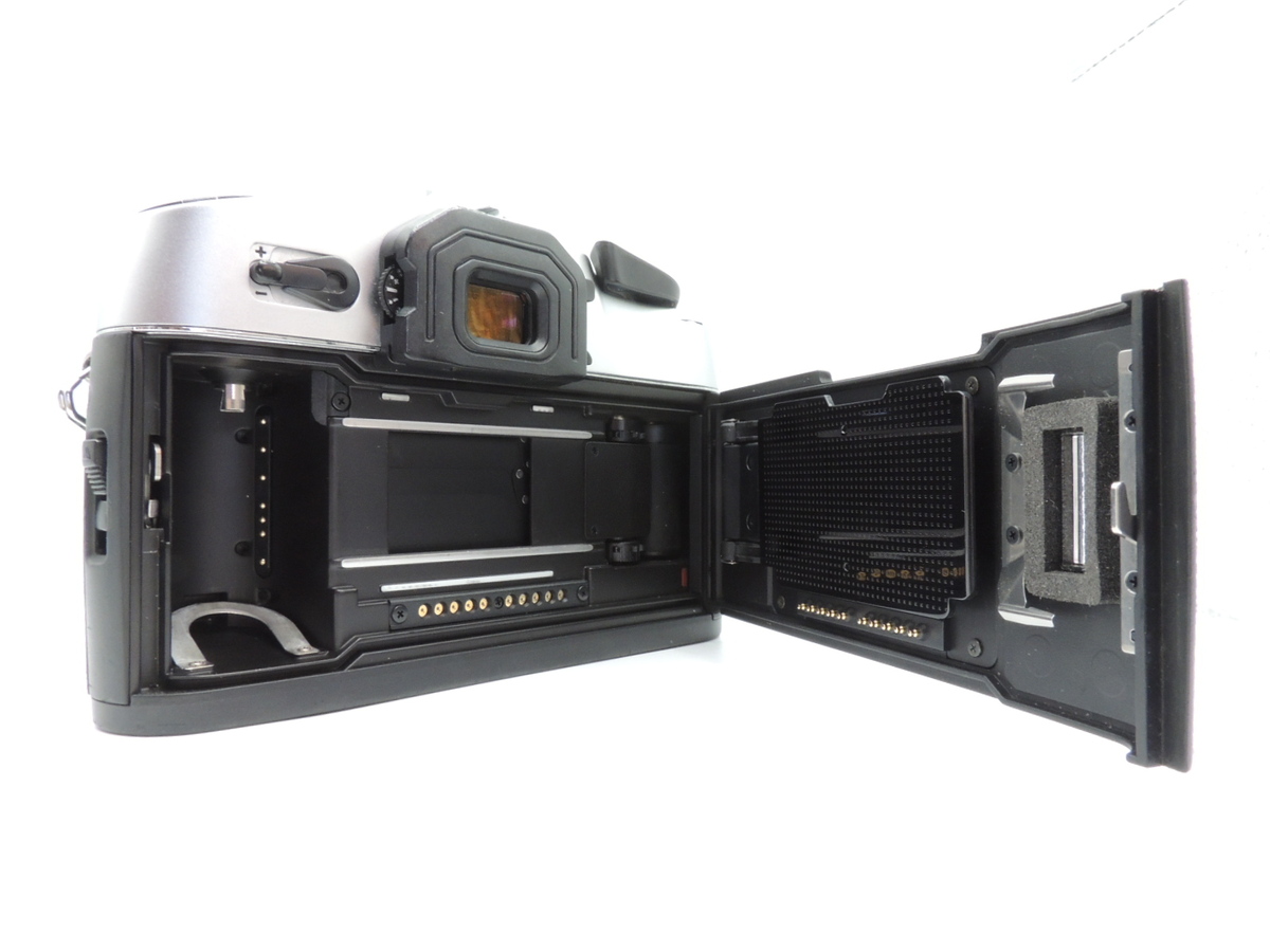 美品ライカＲ８ボデーのみ Leica ライカ R8 ボディ シルバー : フラッグシップカメラ - 通販