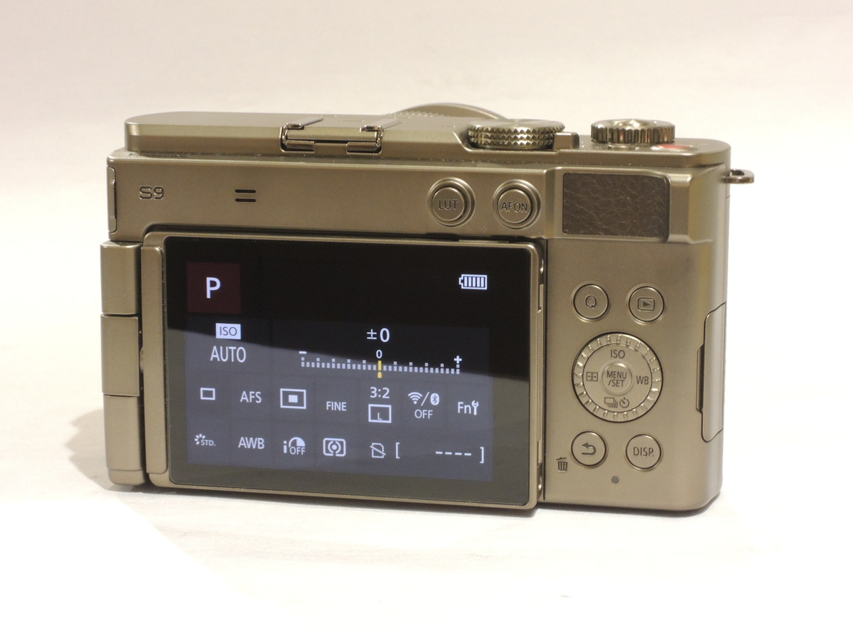 保証書付き パナソニック LUMIX S9 DC-S9N-N チタンゴールド パナソニック LUMIX DC-S9N-N 広角ズームレンズキット [チタンゴールド