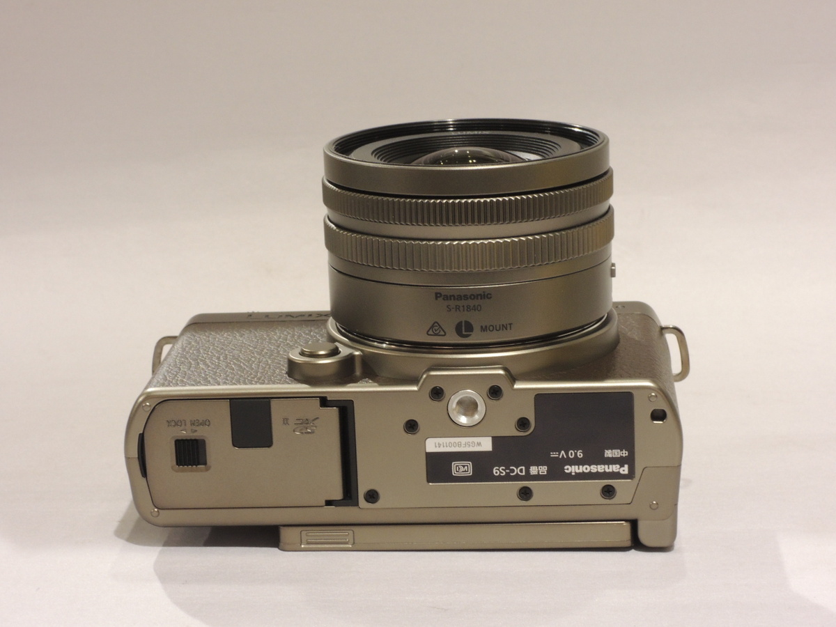 本日限定価格 超美品 LUMIX S9 レンズキットチタンゴールド 新品)Panasonic (パナソニック) LUMIX S9 広角ズームレンズキット DC