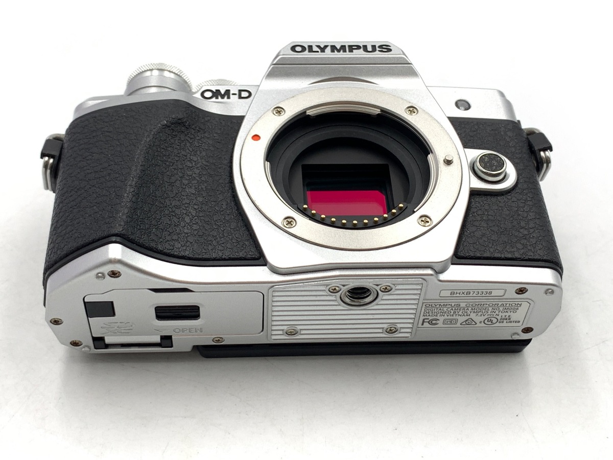 OLYMPUS OM-D E-M10 中古美品 OLYMPUS OM-D E-M10 シルバー – ねりま中古カメラきつね堂