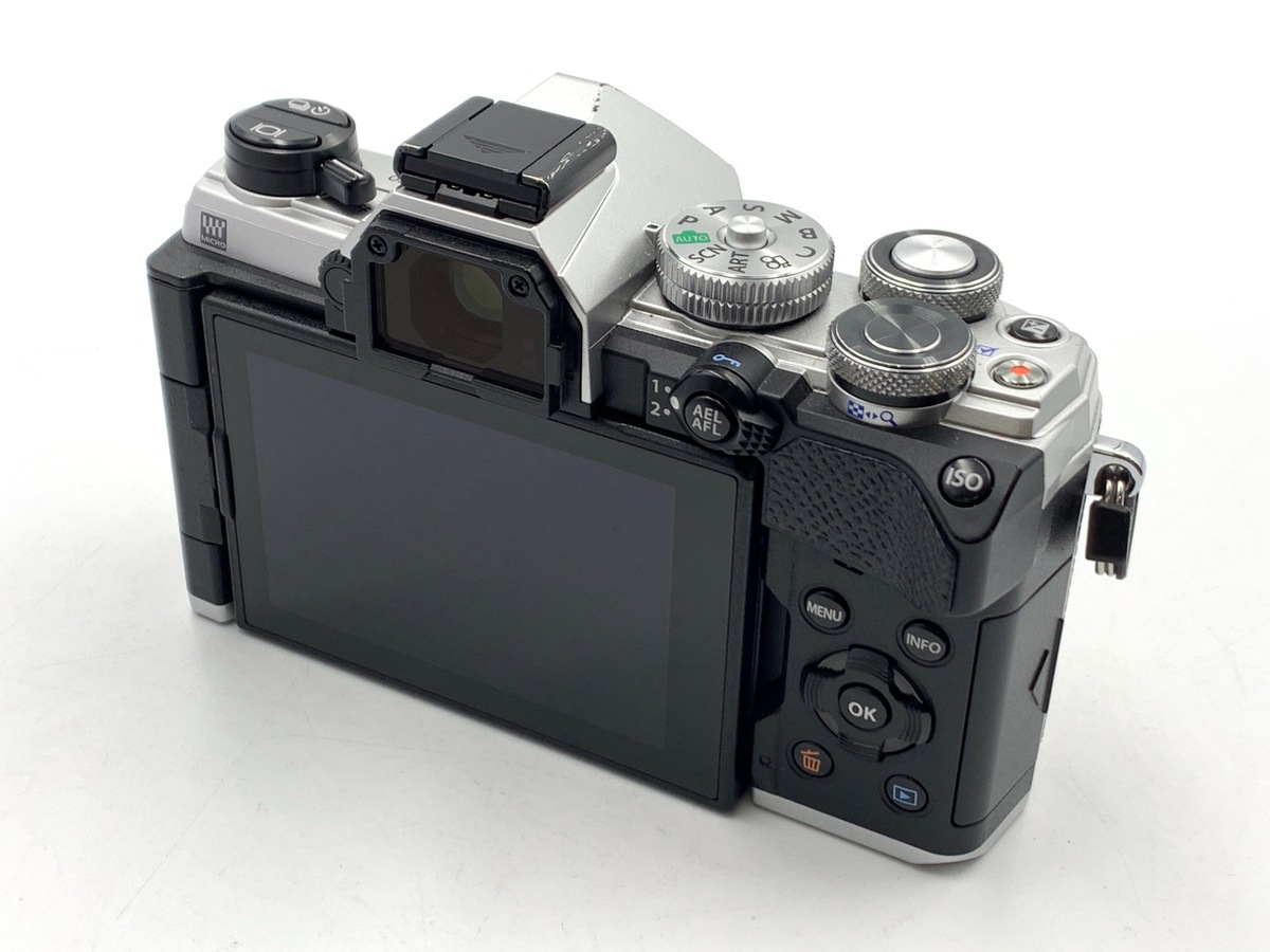 【中古】OM SYSTEM OM-5 ボディ シルバー