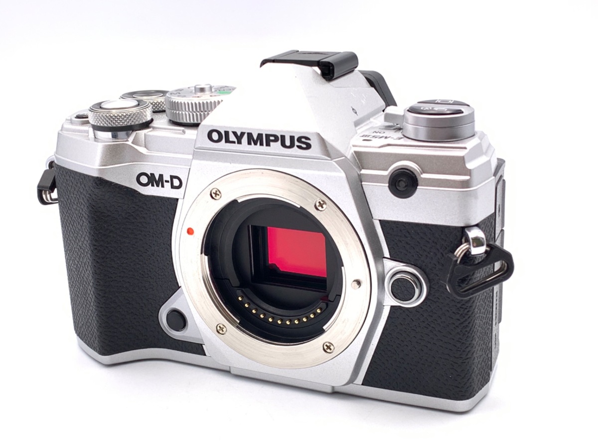 OLYMPUS OM-D E-M5 Mark III シルバー Amazon | OLYMPUS OM-D E-M5 Mark III ボディ シルバー