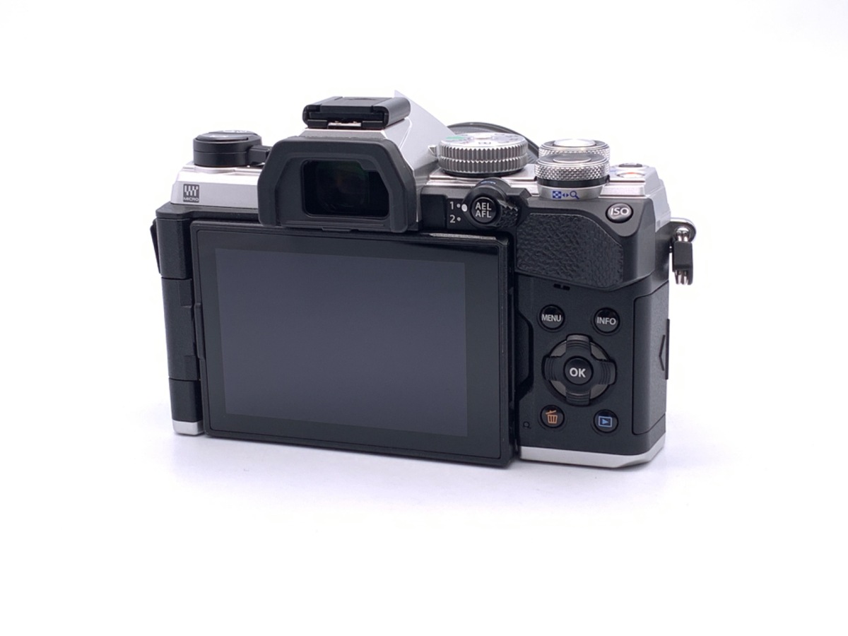 中古】OM SYSTEM OM-5 14-150mm II レンズキット シルバー