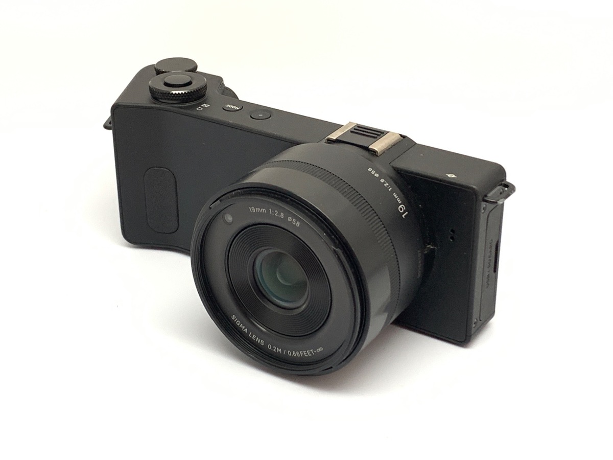 dp1 Quattro�y2900����f�z