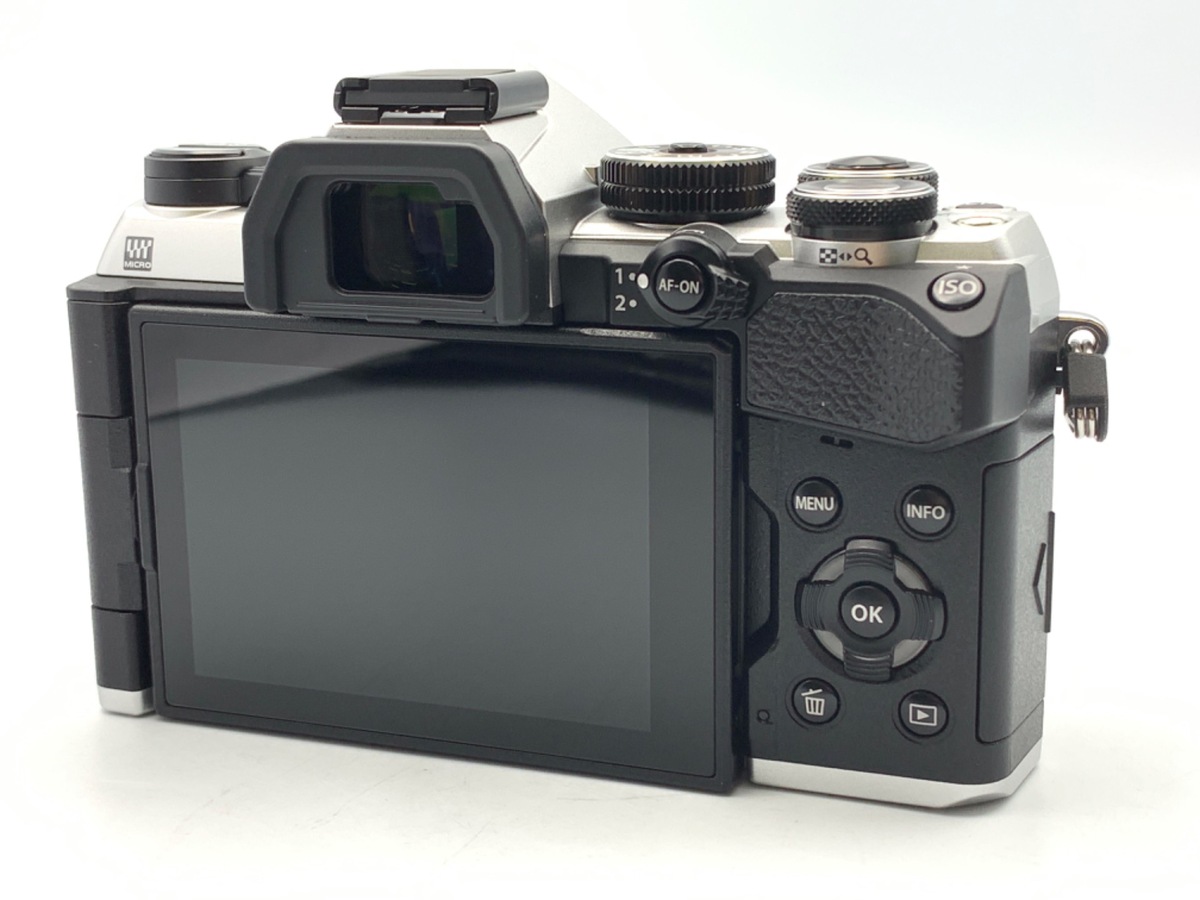 【中古】OM SYSTEM OM-5 Mark II ボディ シルバー