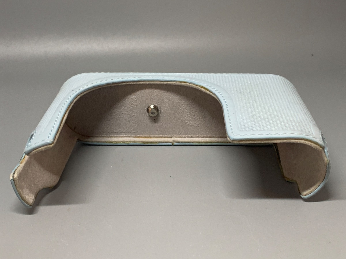【中古】ライカ Q2用プロテクター ライトブルー
