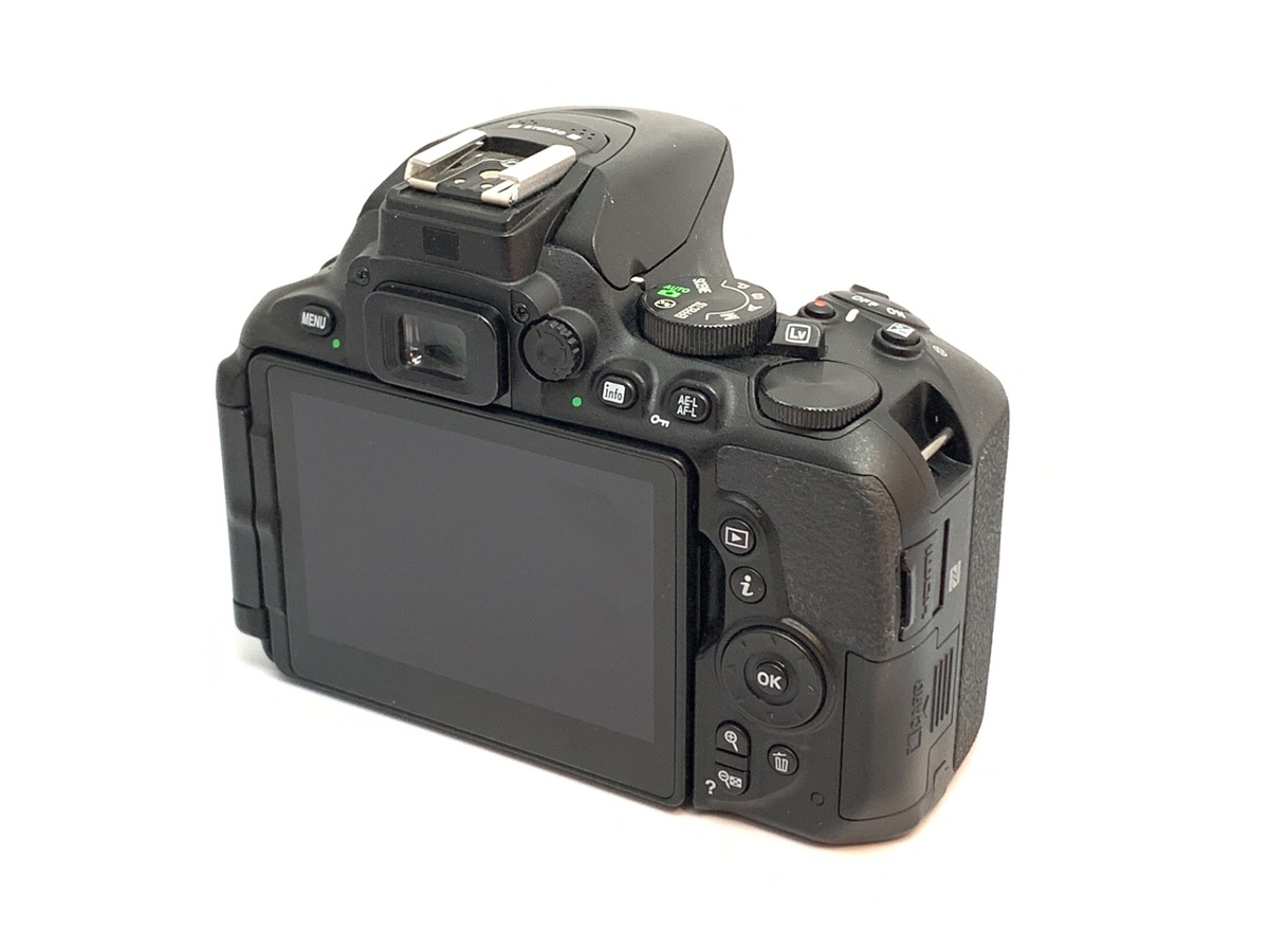 【中古】ニコン D5600 ボディ