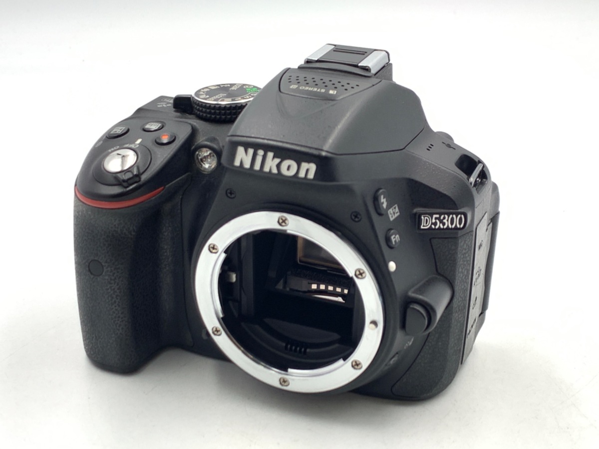 �j�R�� D5300 �{�f�B �u���b�N