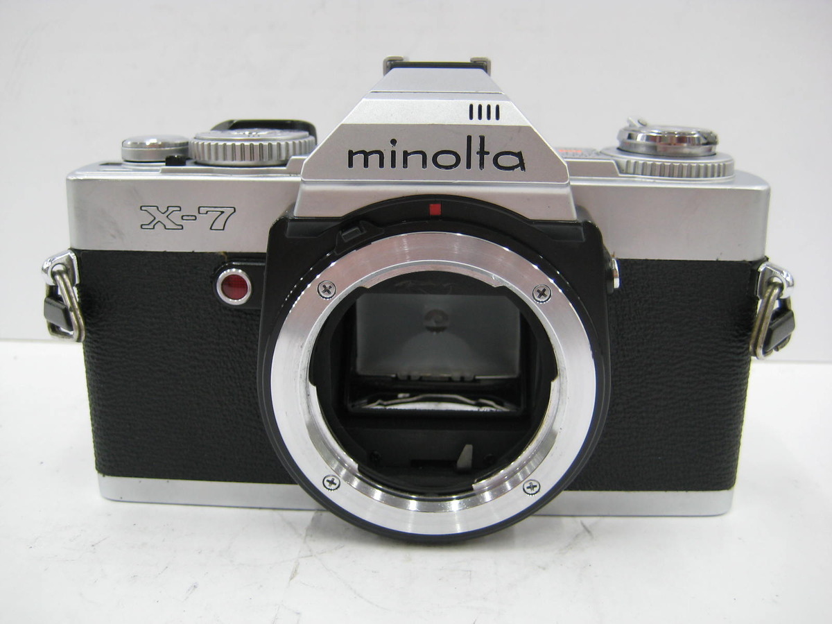 0060 【美品】Minolta XD シルバー ボディ完動品 24960+(2)_1642576401597_400.jpg