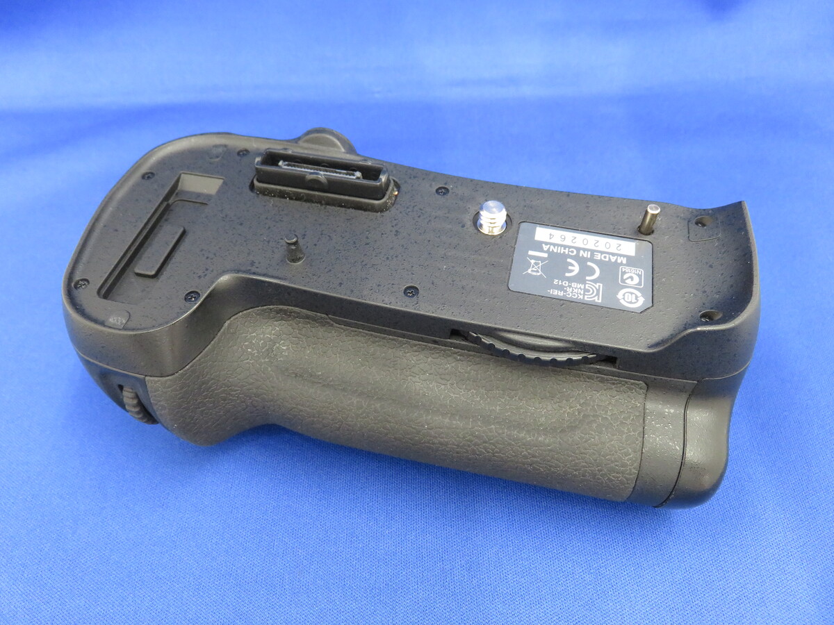 中古：AB(良品)】ニコン マルチパワーバッテリーパック MB-D12