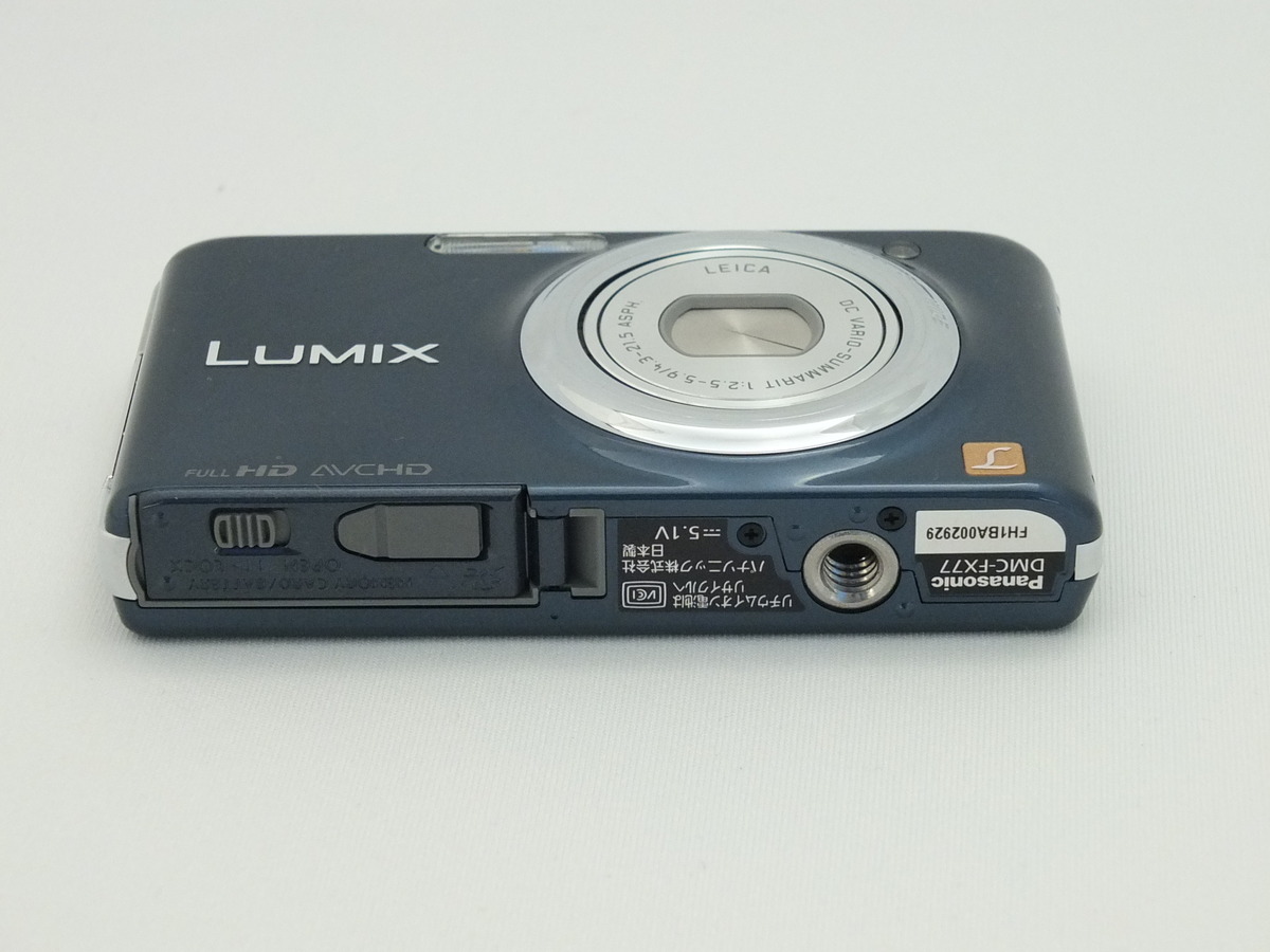 中古：B(並品)】パナソニック LUMIX DMC-FX77 スエードブルー