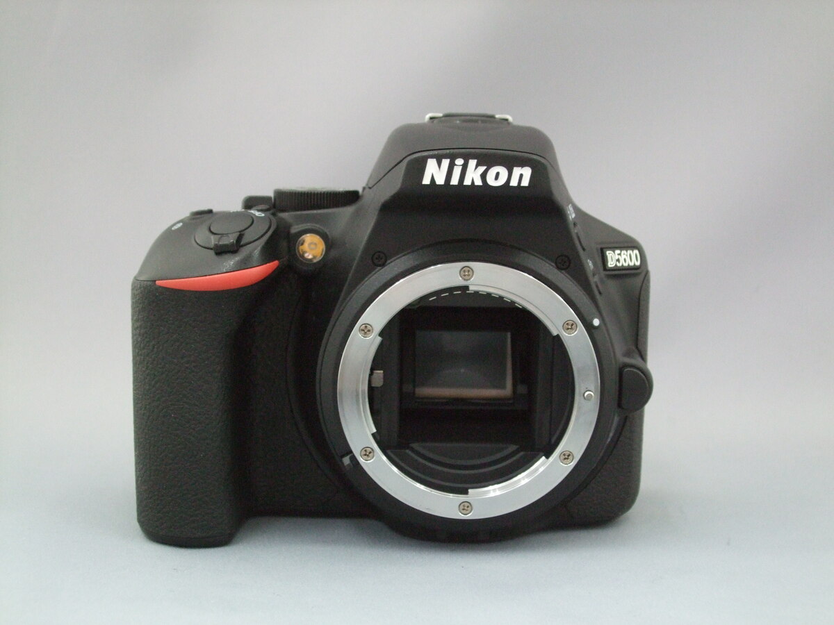 中古：B(並品)】ニコン D5600 ボディ | 2145110232557