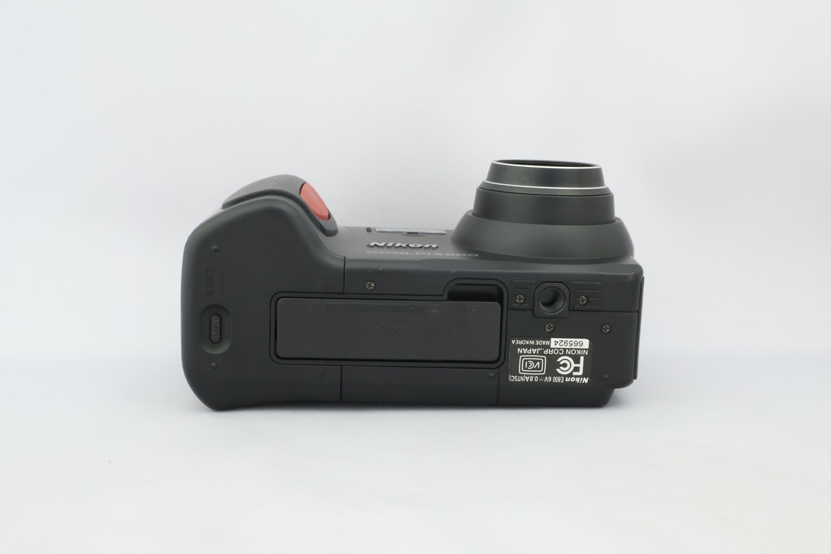 中古：B(並品)】ニコン（Nikon）COOLPIX 800 【211万画素