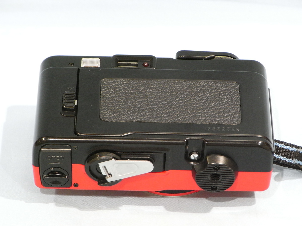 コニカ Konica C35 EF3 レッド ピッカリコニカ ☆Konica コニカ C35 EF3 レッド フィルムカメラ - メルカリ