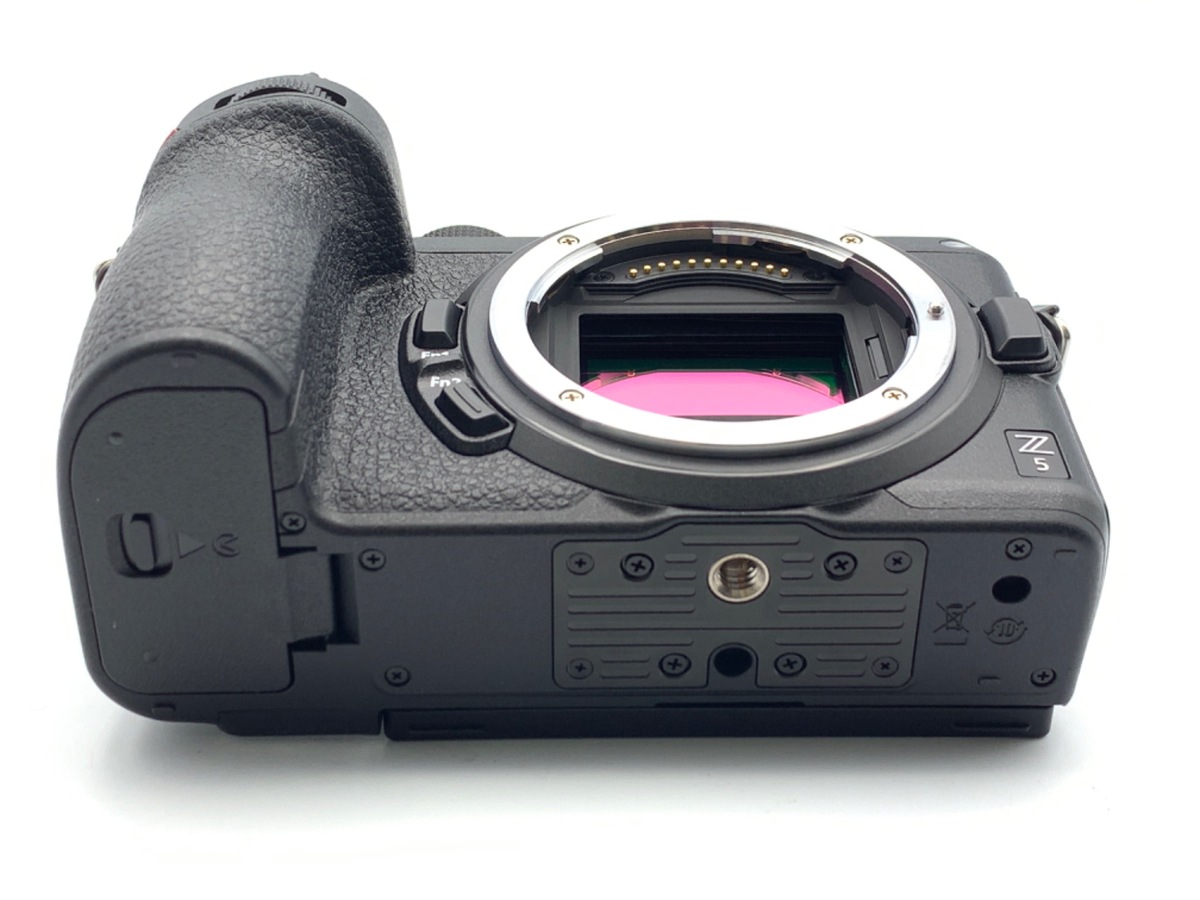 Nikon Z5 ボディー　5,700枚 フルサイズミラーレス一眼カメラ「Z5」ボディ | ニコン | Z5
