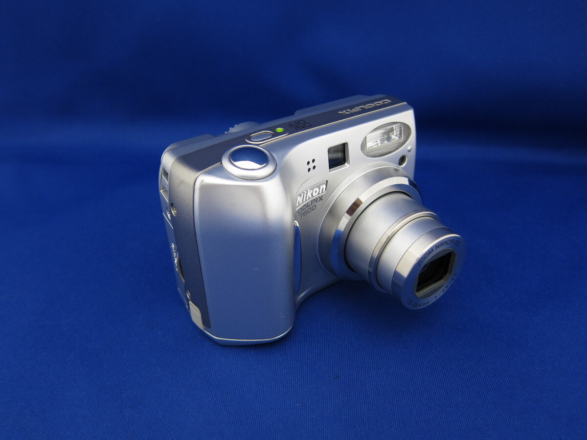 ニコン　Nikon COOLPIX 7600 Amazon | Nikon Coolpix 7600 7MP デジタルカメラ 光学ズーム3倍