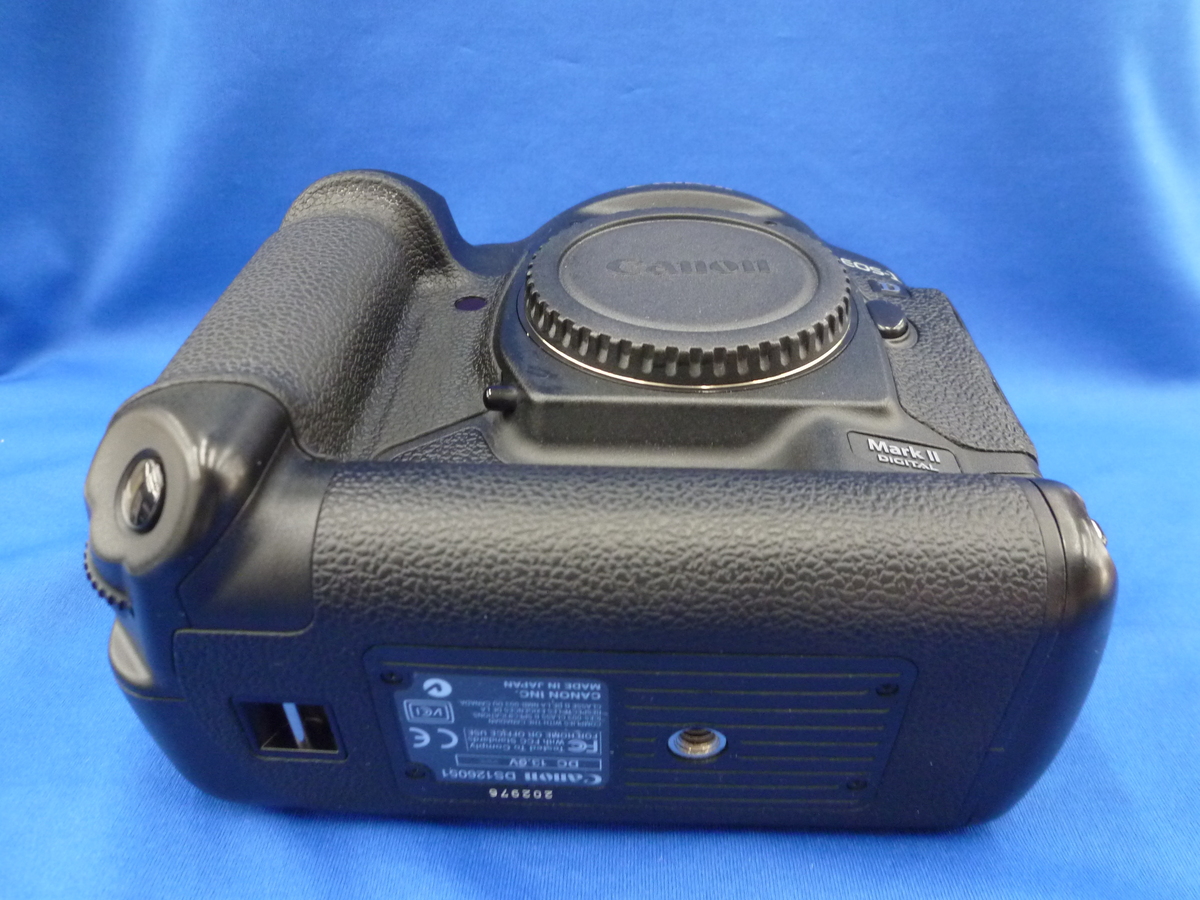 中古：B(並品)】キヤノン EOS-1D Mark II | 2147990168810
