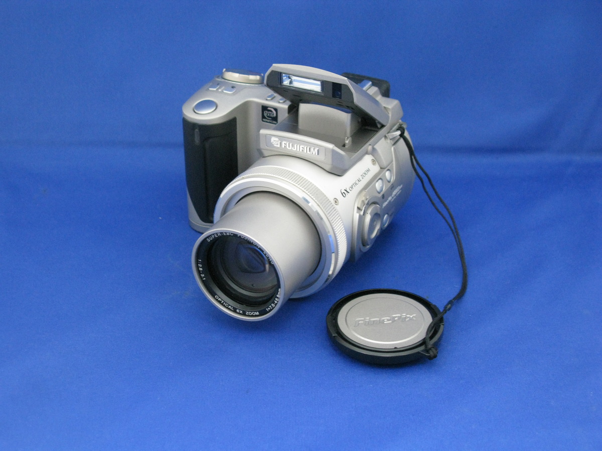 中古】フジフイルム（FUJIFILM）FinePix 4900Z【220万画素】｜｜カメラ