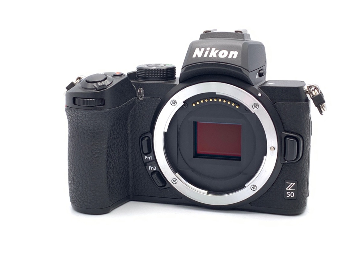 ショット数わずか142枚✨【ほぼ新品】ニコン Nikon Df シルバー ショット数わずか142枚✨【ほぼ新品】ニコン Nikon Df シルバー