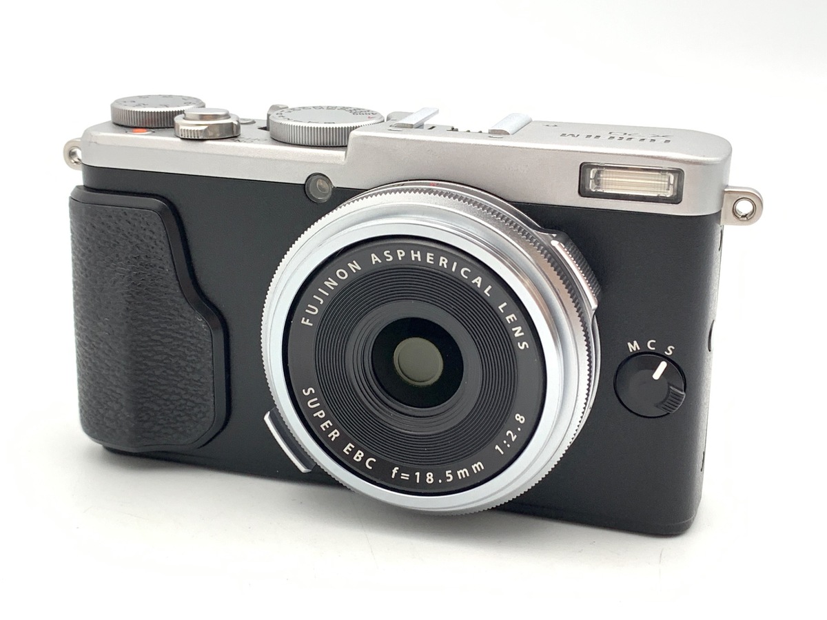価格.com - 富士フイルム FUJIFILM X70 [シルバー] 価格比較