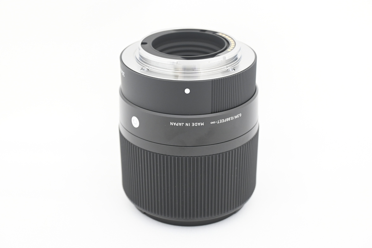 �V�O�} 30mm F1.4 DC DN Contemporary �\�j�[E