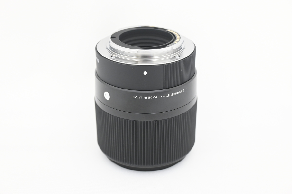 �V�O�} 30mm F1.4 DC DN Contemporary �\�j�[E