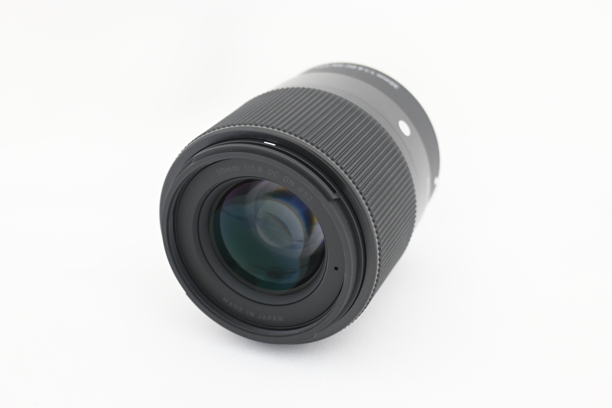 �V�O�} 30mm F1.4 DC DN Contemporary �\�j�[E