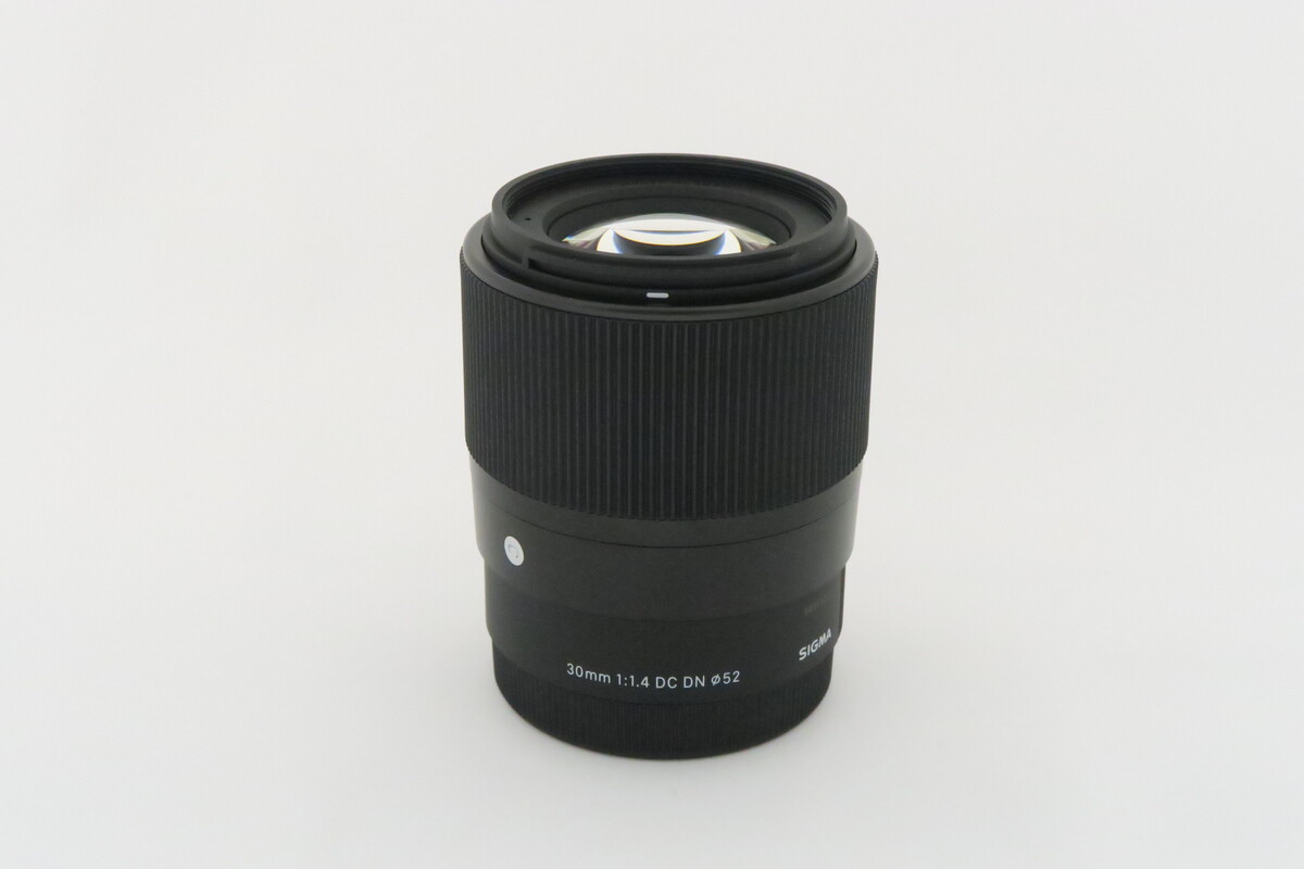 に*こ様 SIGMA 30mm F1.4 DC DN Eマウント(中古・極上品） 30mm F1.4 DC DN [ソニー用] 中古価格比較 - 価格.com