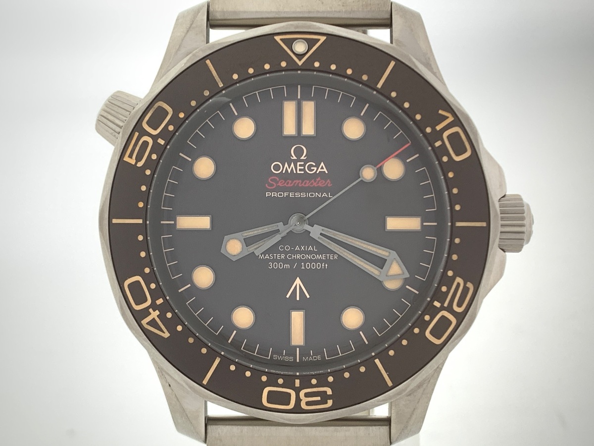 オメガ(OMEGA) シーマスター ダイバー300M 210.90.42.20.01.001 ブラウン  チタン 007エディション