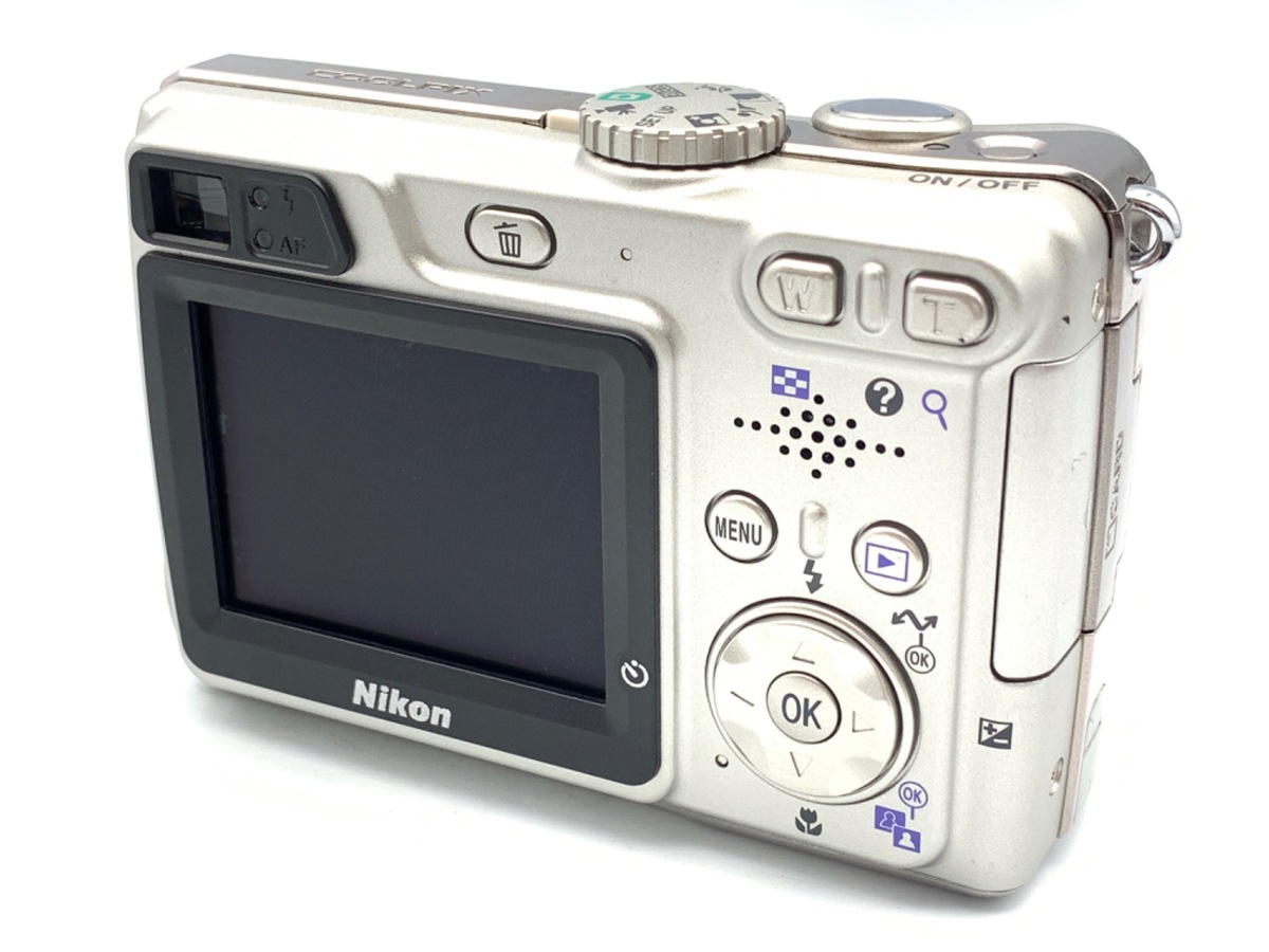 中古：AB(良品)】ニコン（Nikon）COOLPIX 7900 プライムシルバー【710