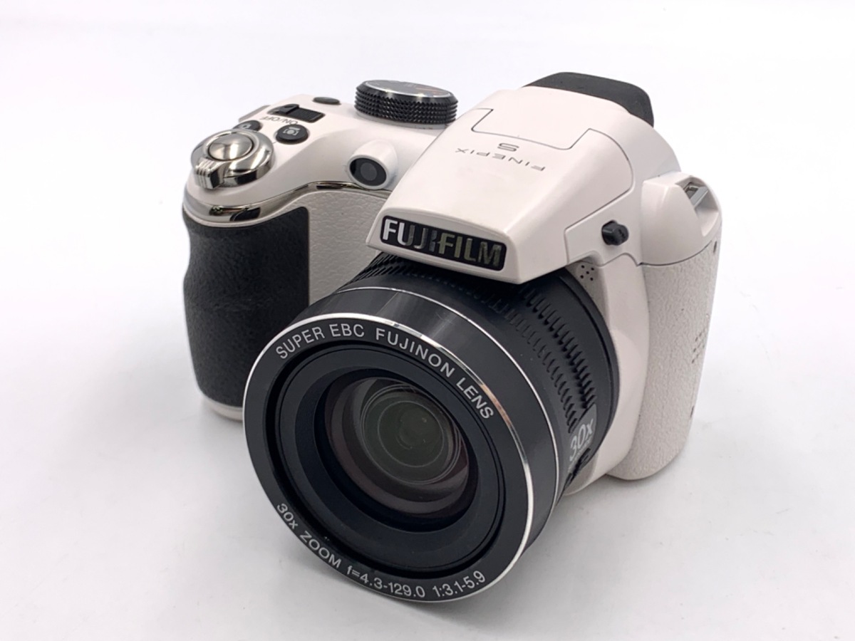 中古：B(並品)】フジフイルム FinePix S4500 ホワイト | 2403280690974