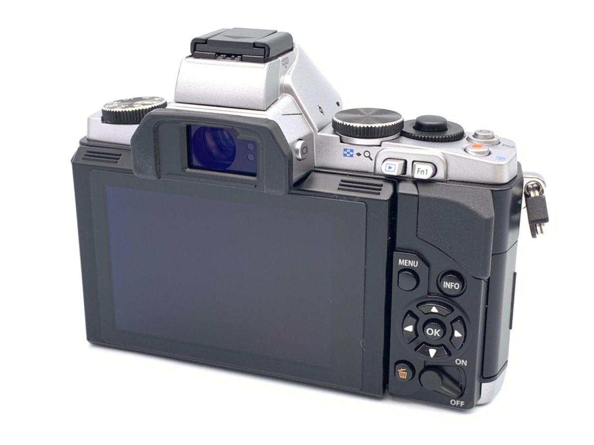 【中古】オリンパス OM-D E-M5 ボディ シルバー