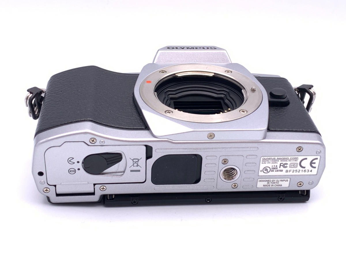 【中古】オリンパス OM-D E-M5 ボディ シルバー