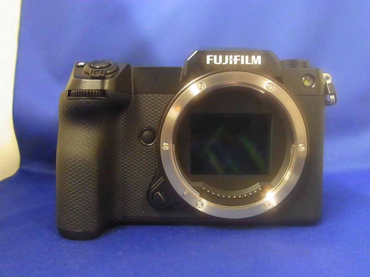 �t�W�t�C���� GFX 100S II �{�f�B