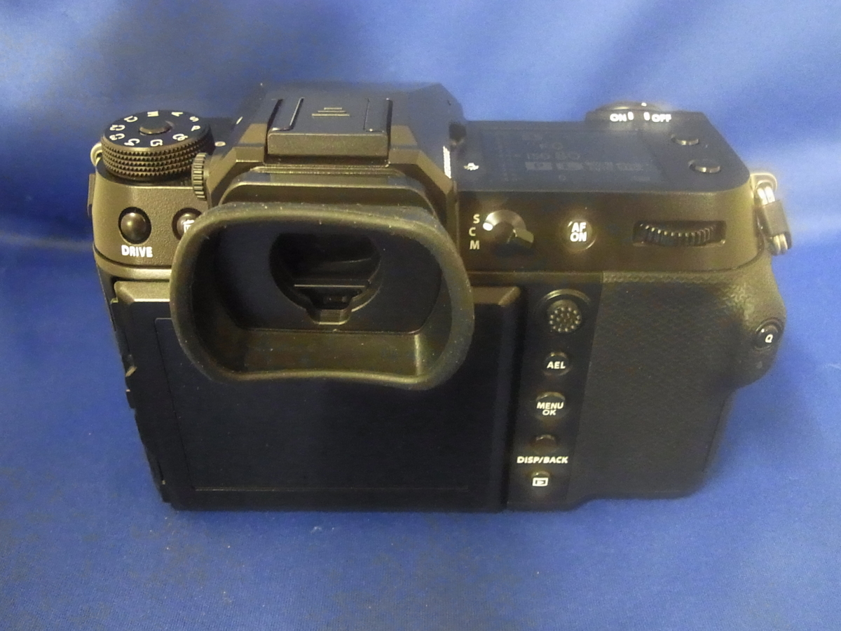 �t�W�t�C���� GFX 100S II �{�f�B