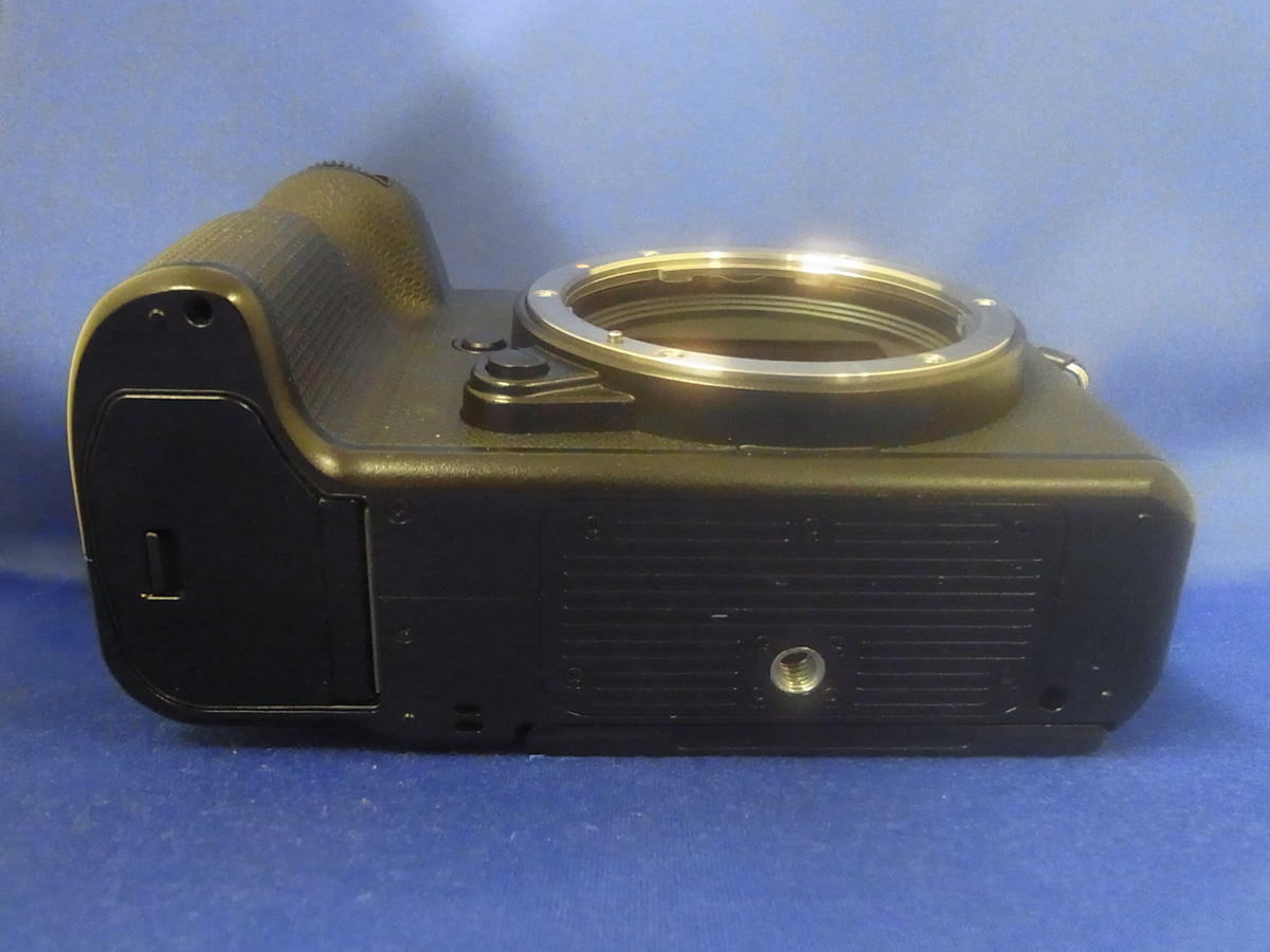 �t�W�t�C���� GFX 100S II �{�f�B