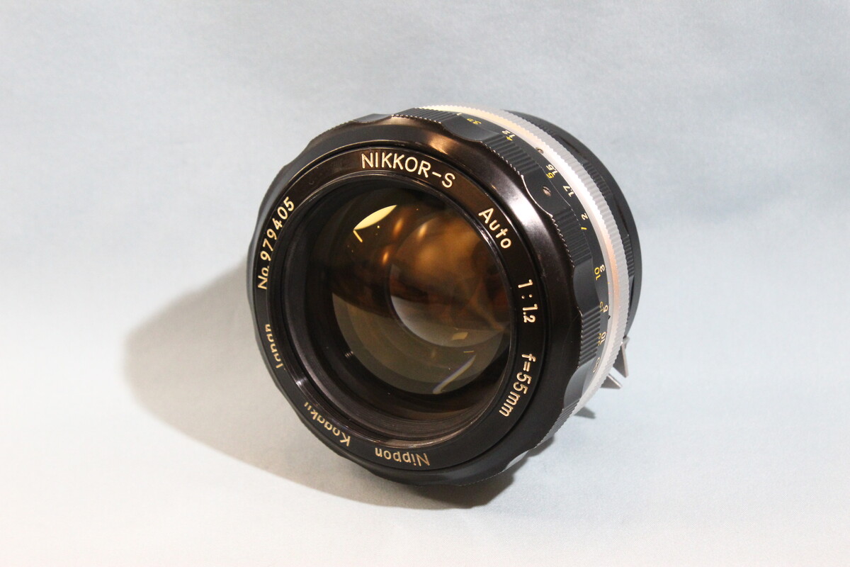 Auto Nikkor 55/1.2 C�i�V