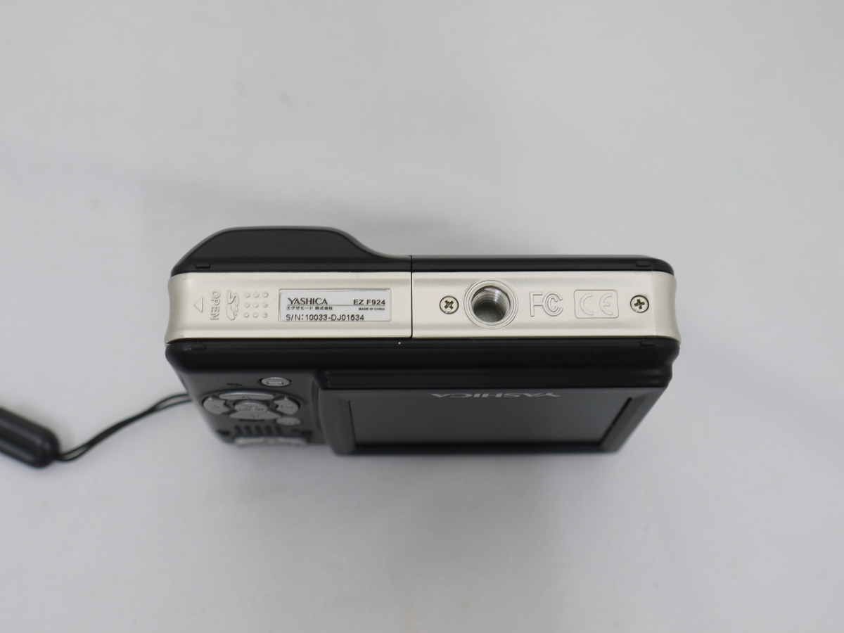ヤシカ　カメラ　２点 中古：B(並品)】ヤシカ（YASHICA）EZ F924【912万画素】 | 2415250269011