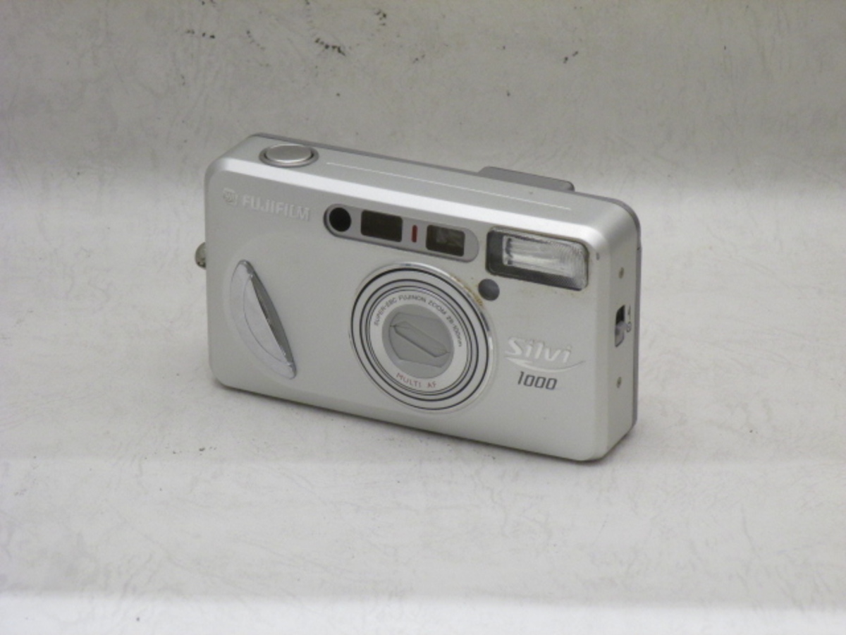 フィルムカメラ FUJIFILM silvi 1000 中古：C(やや難あり)】フジフイルム Silvi 1000 | 2415250286988