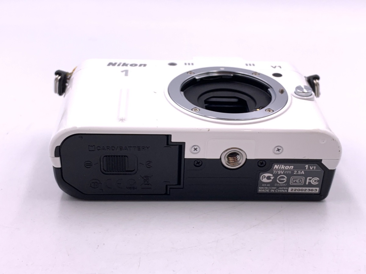 中古：B(並品)】ニコン Nikon 1 V1 ボディ ホワイト | 2415250341434