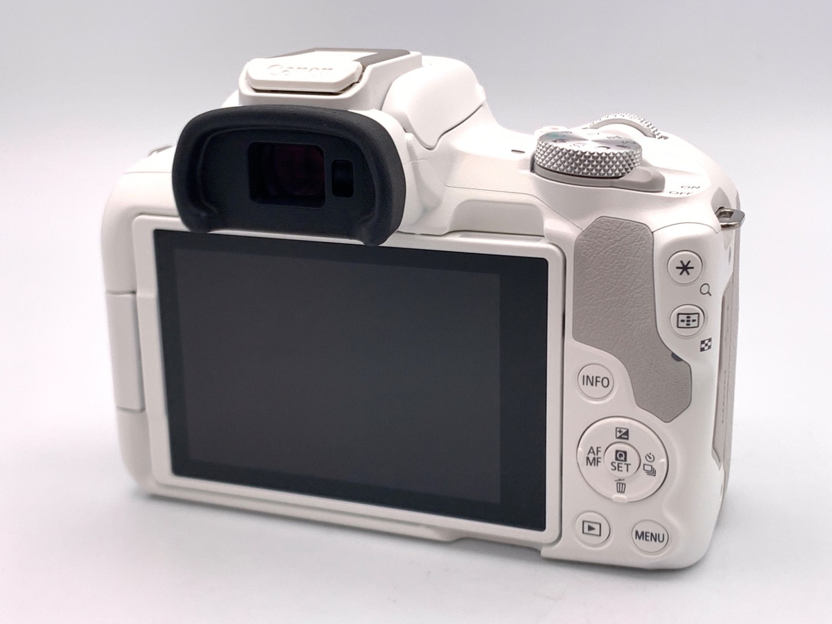 EOS R50 �{�f�B �z���C�g