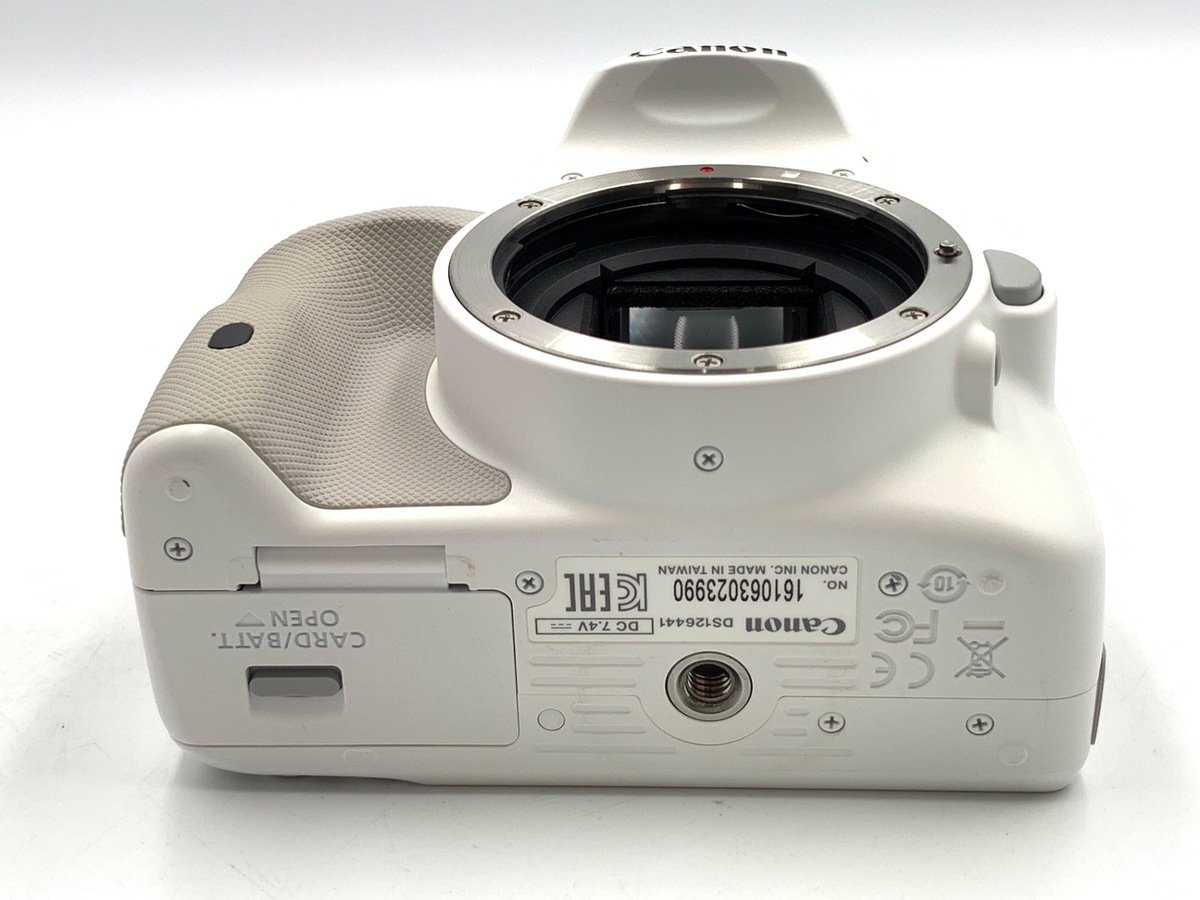 EOS kiss X7 ボディ ホワイト【1800万画素】