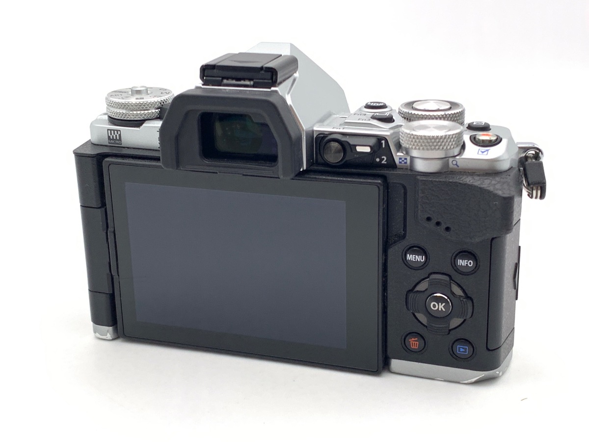 OM-D E-M5 Mark II ボディ シルバー【1605万画素】