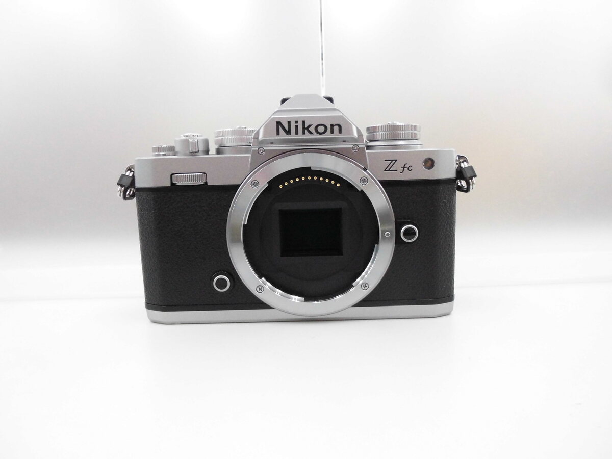 中古：AB(良品)】ニコン Zfc ボディ シルバー | 2440100062481