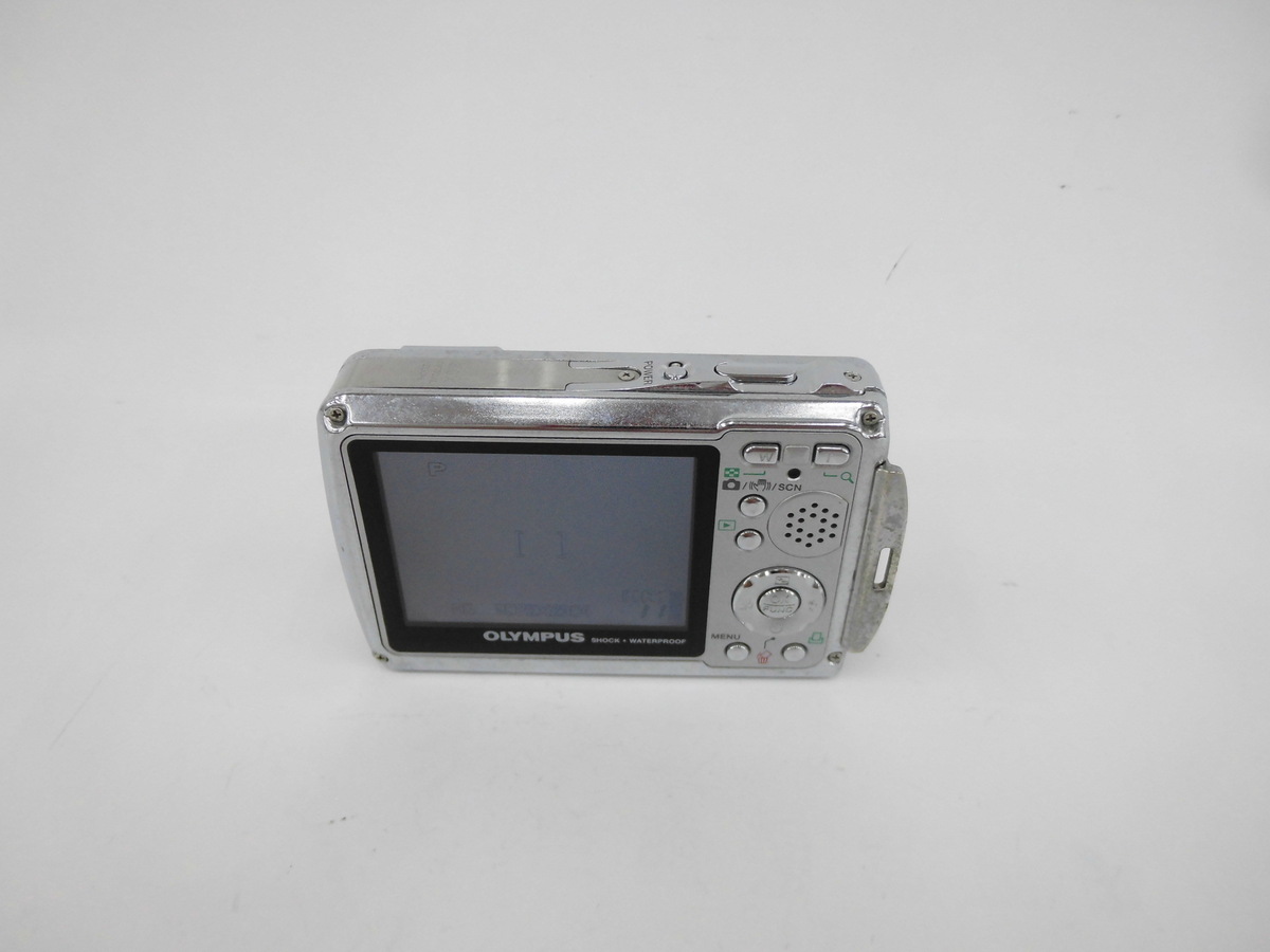 中古：C(やや難あり)】オリンパス μ720SW シャイニーシルバー【710万
