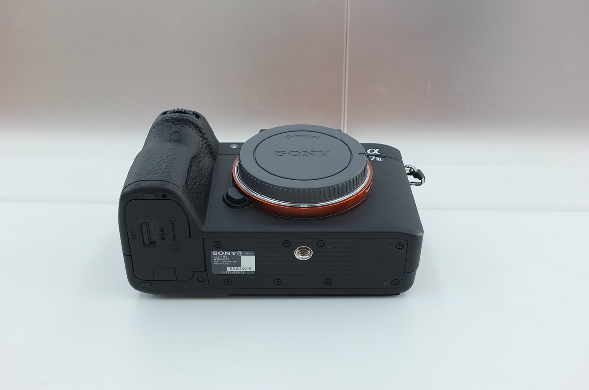 ��7 III �{�f�B ILCE-7M3�y2420����f�z